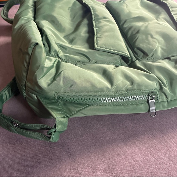 Dagne Dover Walker Backpack Green with Front Pockets New Without Tags - Picture 7 of 16